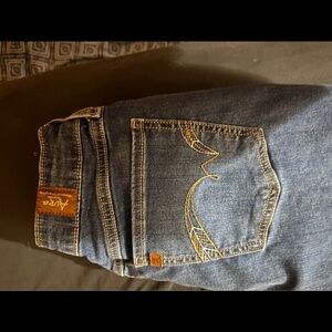 Women’s Wrangler Jeans